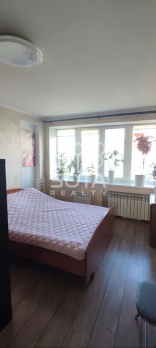 Затишна 1к квартира, вул. Ентузіастів 27, Русанівка