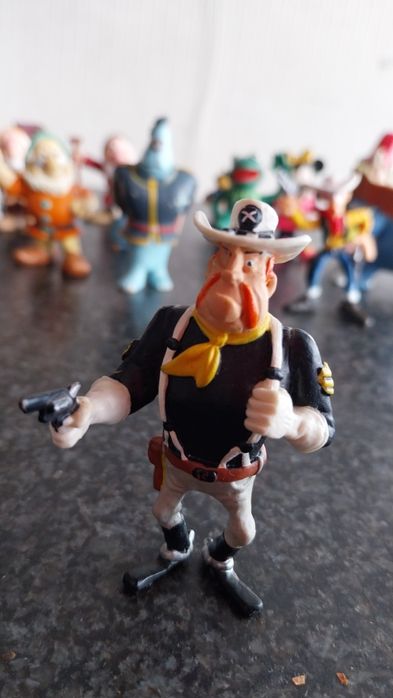 Bonecos antigos de pvc