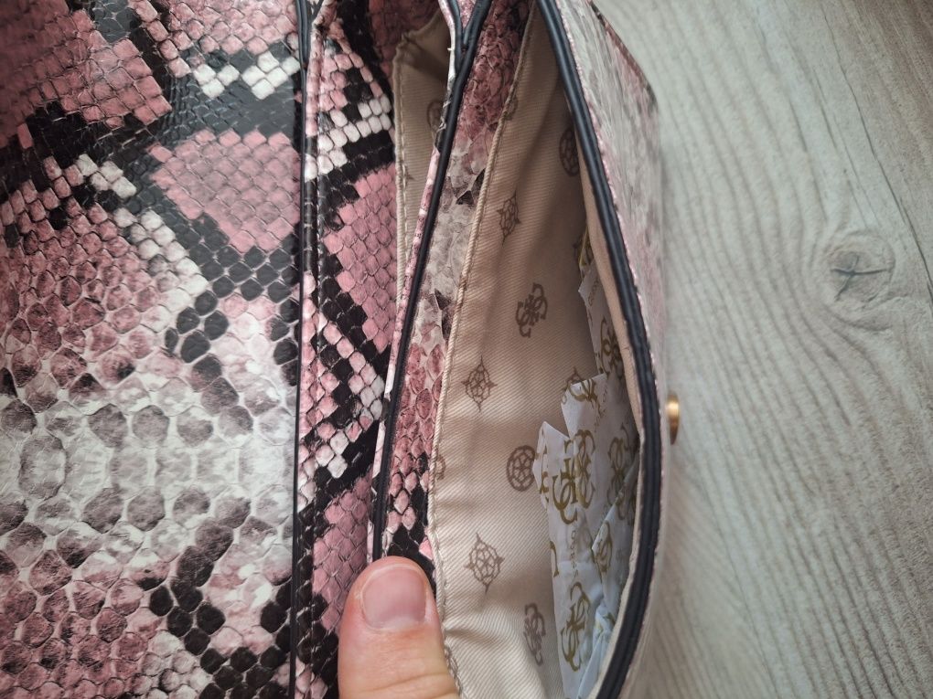 Damska torebka Guess