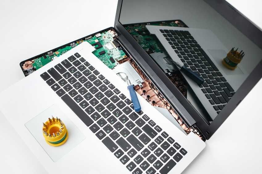 Reparamos computadores e telemóveis ao melhor preço!