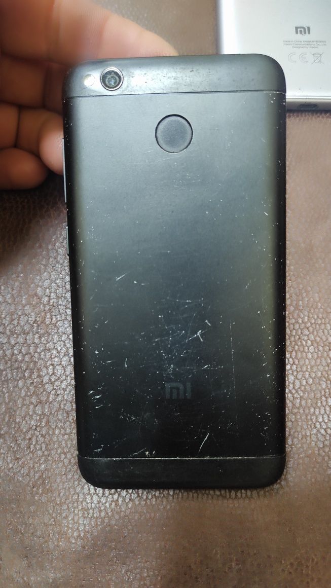 Телефони Xiaomi  на запчастини