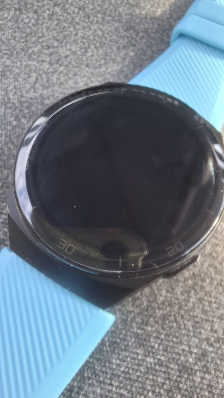 Zegarek HUAWEI GT-2E - HCT B19 w stanie bardzo dobrym
