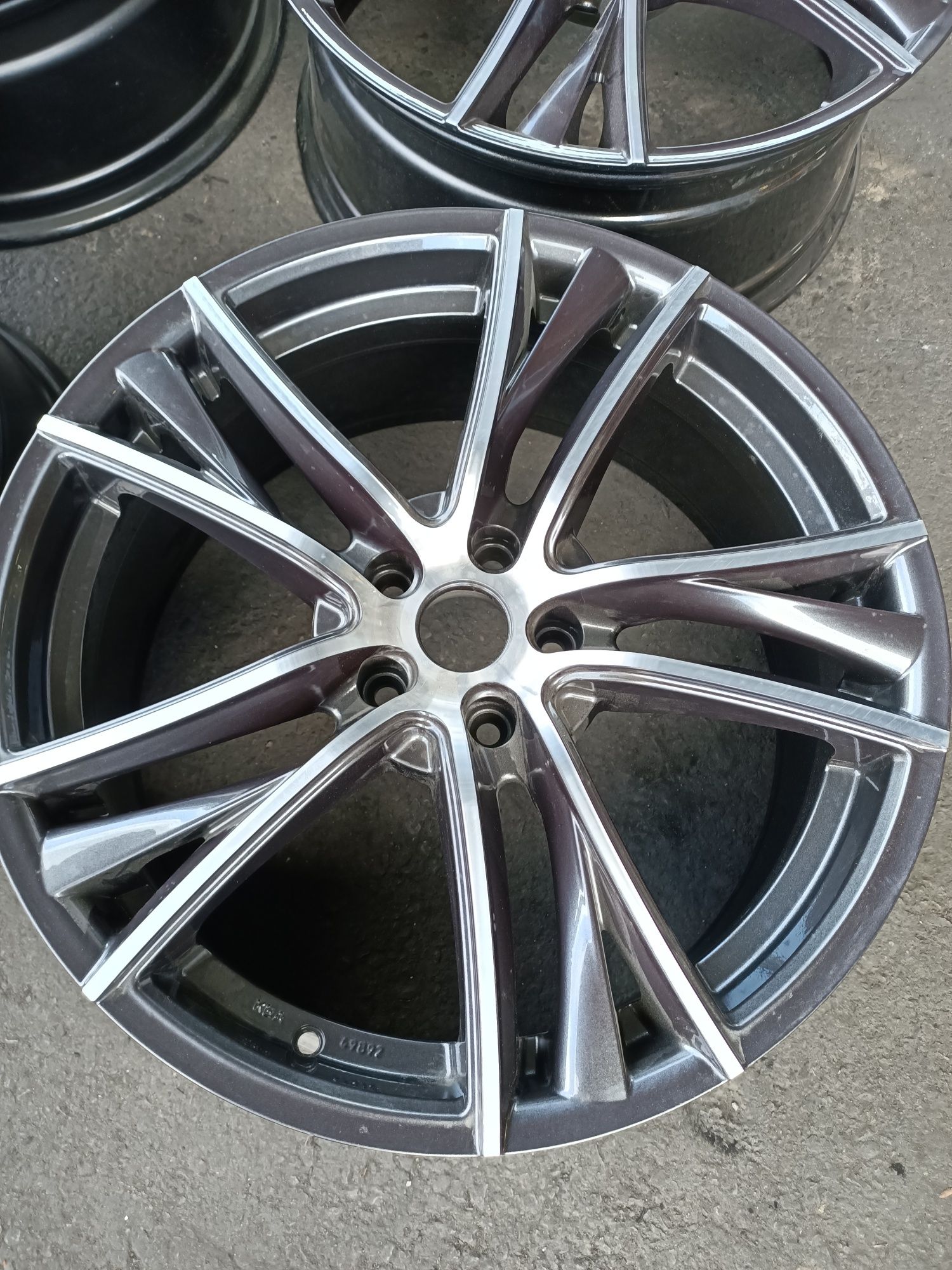 Felgi aluminiowe 20 cali rozstaw 5x115 opel chevrolet nowe powystawowe