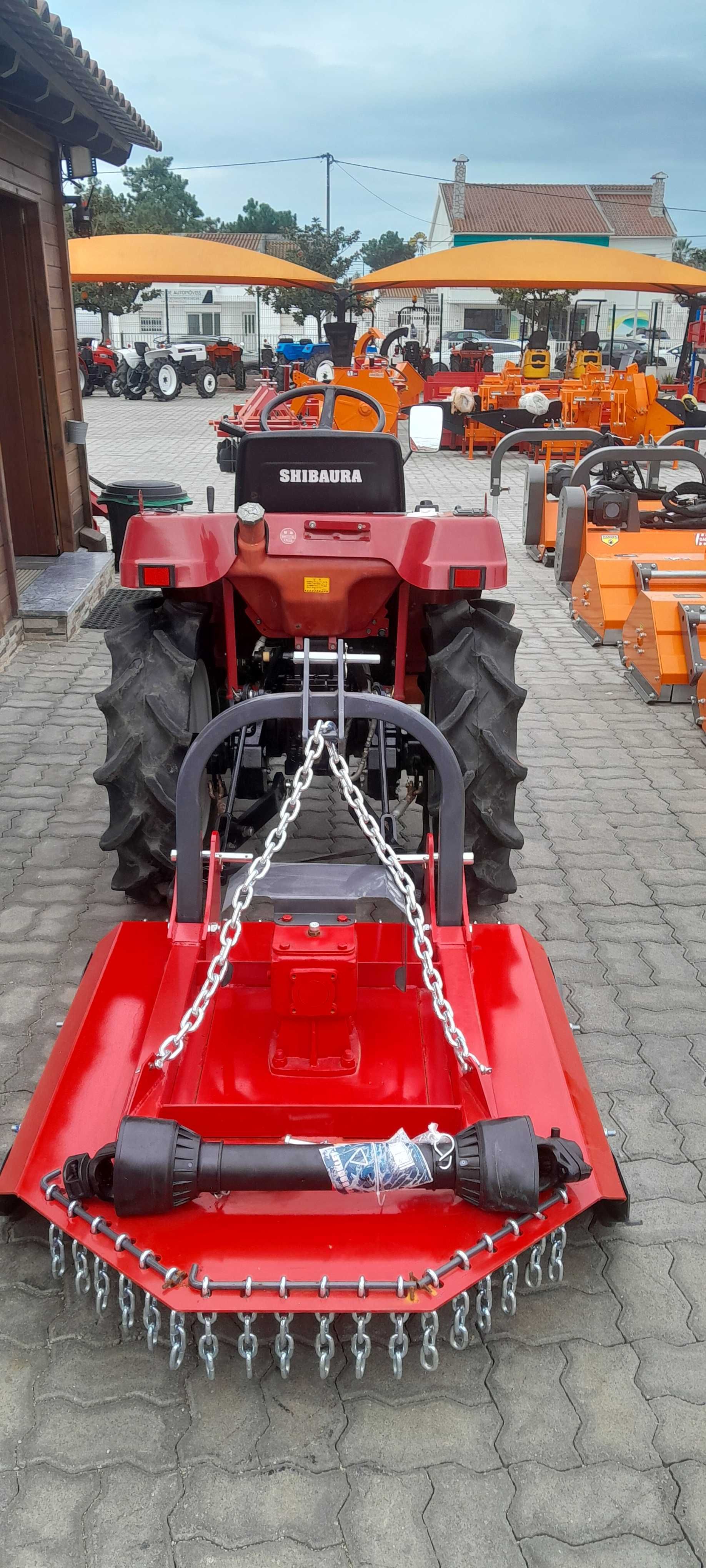 Shibaura P155, 4x4 3 cilindros