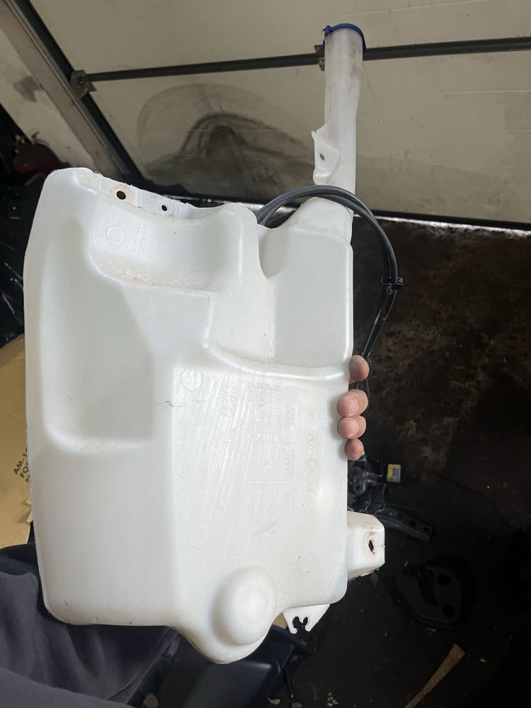 Ford ebge 15-23 рік бачок омивача