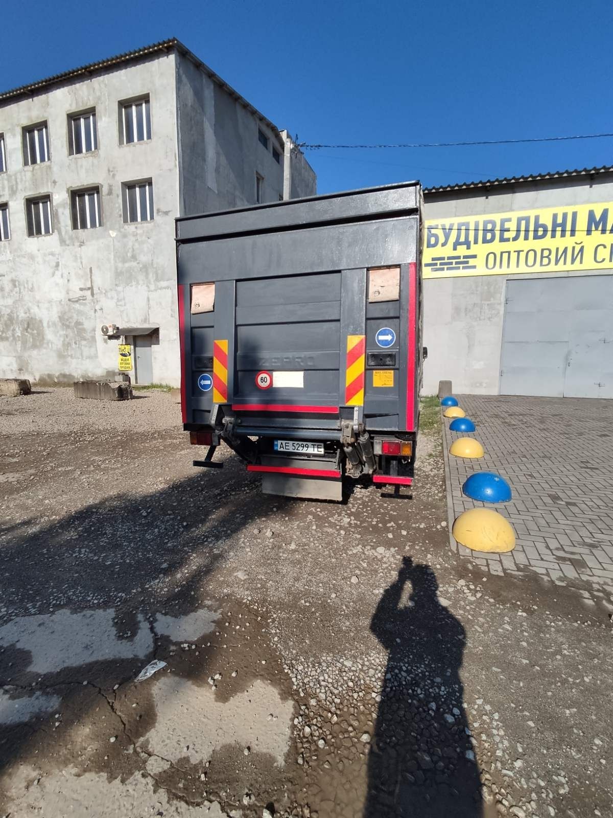 Продам isuzu nqr 75