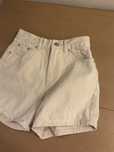 Шорты летние бежевые р. 34 Pull&Bear