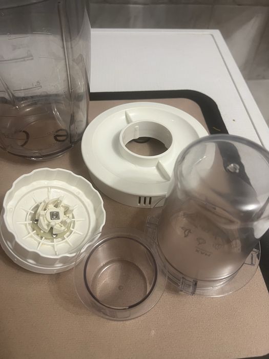 Блендер Philips із технологією ProBlend 4, модель HR2103/00