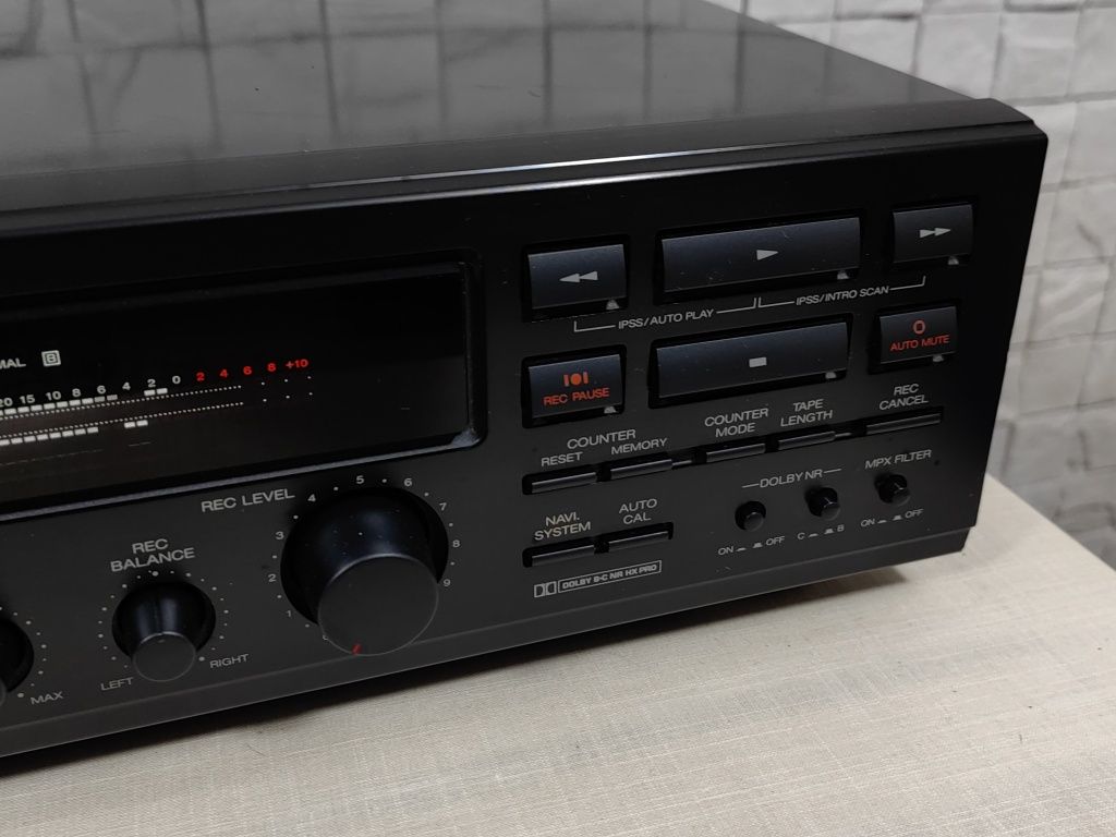 Akai  DX-49 Wysokiej jakość magnetofon kasetowy
