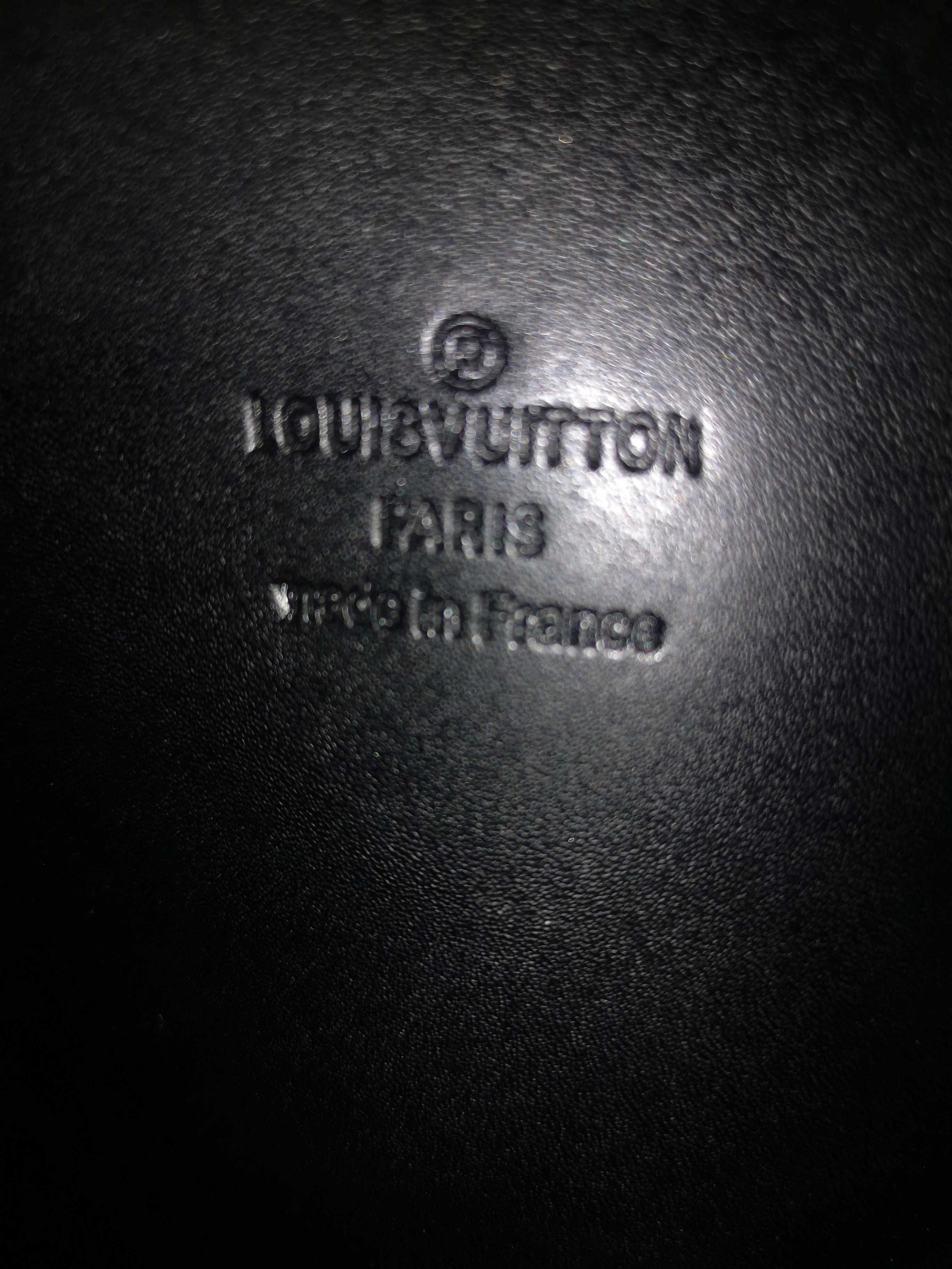 Torebka Louis Vuitton.