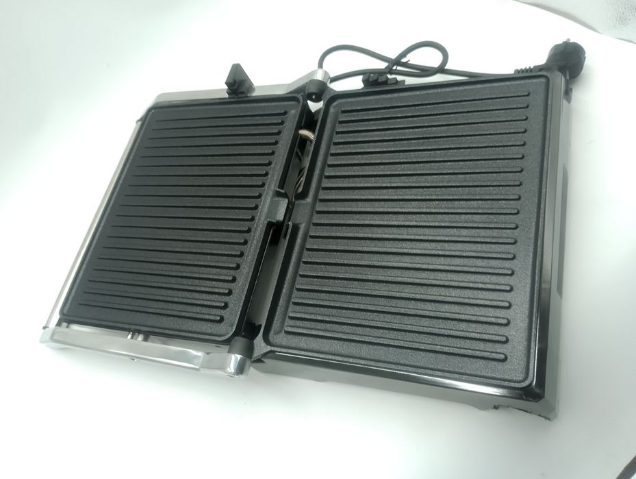 Grill elektryczny Black+Decker BXGR2200E (2200W)