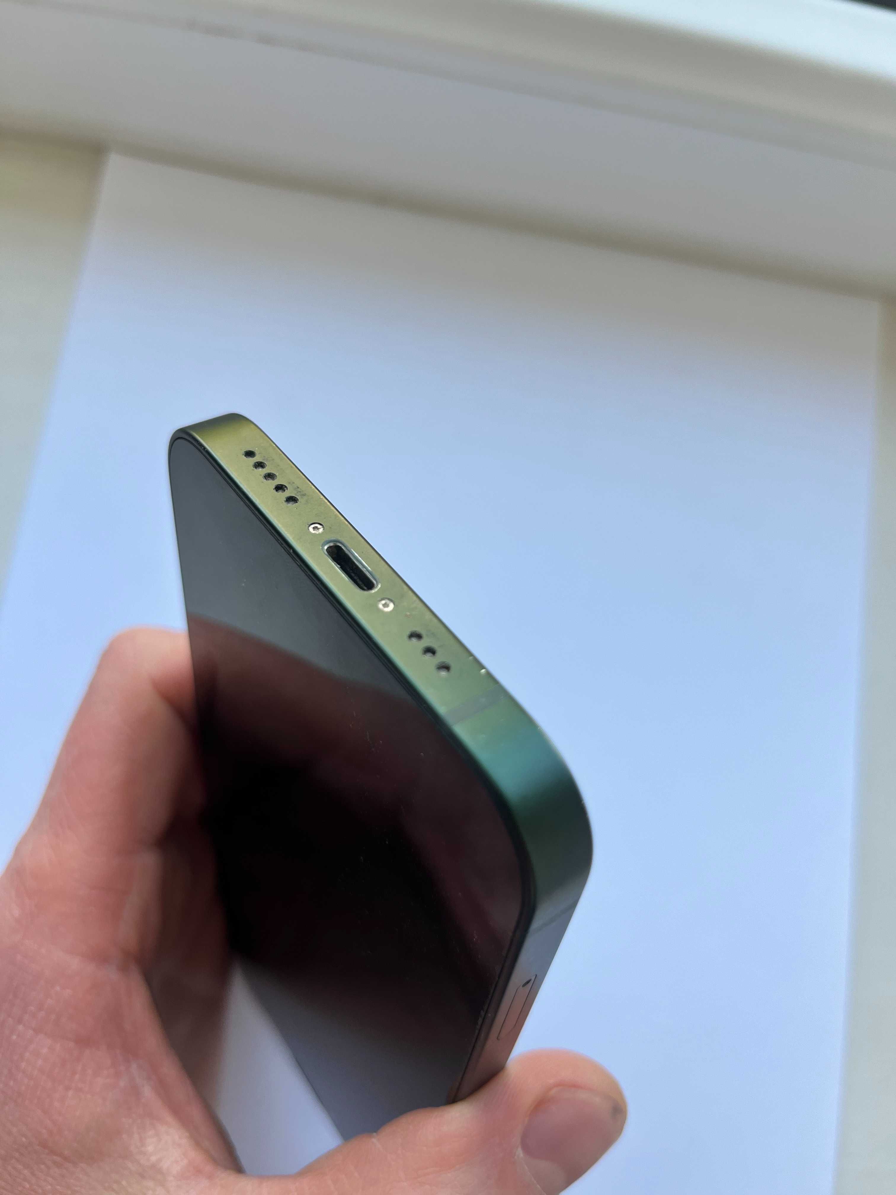iPhone 13 Green- 128 GB. Батарея 83%. Neverlock
