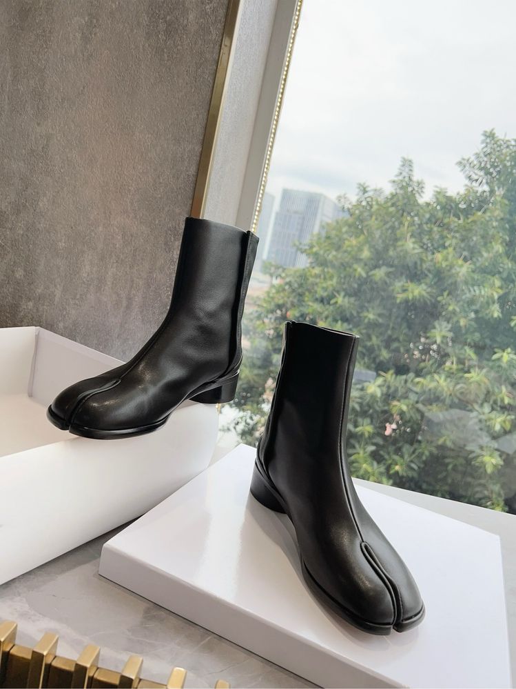 Чорні шкіряні черевики ботинки Maison Margiela tabi табі таби 38