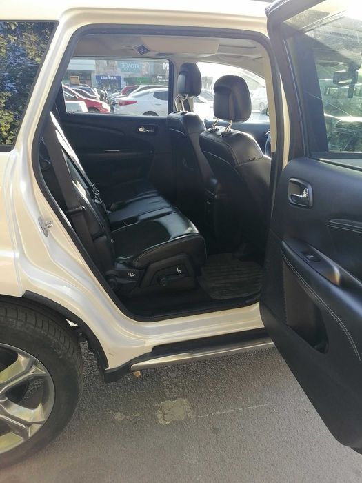 Продам или обменяю ласточку Додж джорни 3,6