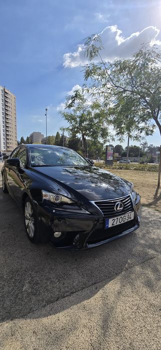 Lexus is300h Executive +