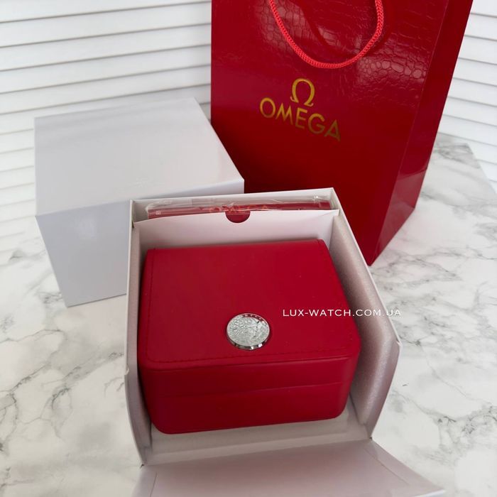 Фирменная коробка под часы Omega