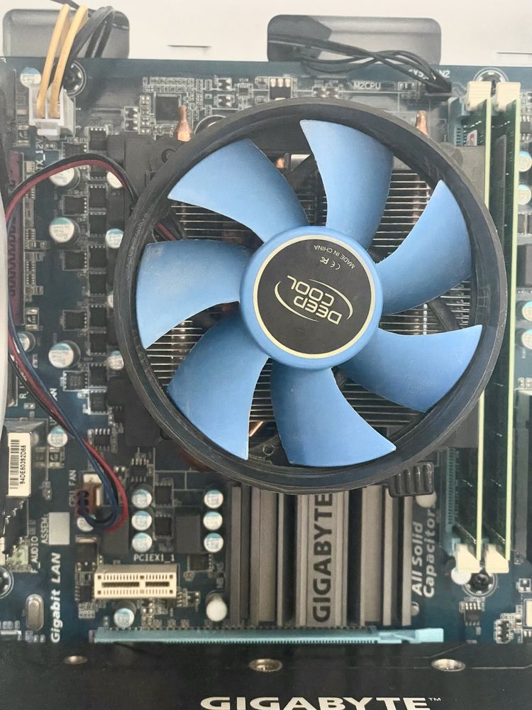 Комплект: Gigabyte 780T-D3L + AM3 FX-6300 + кулер (Deep Cool)