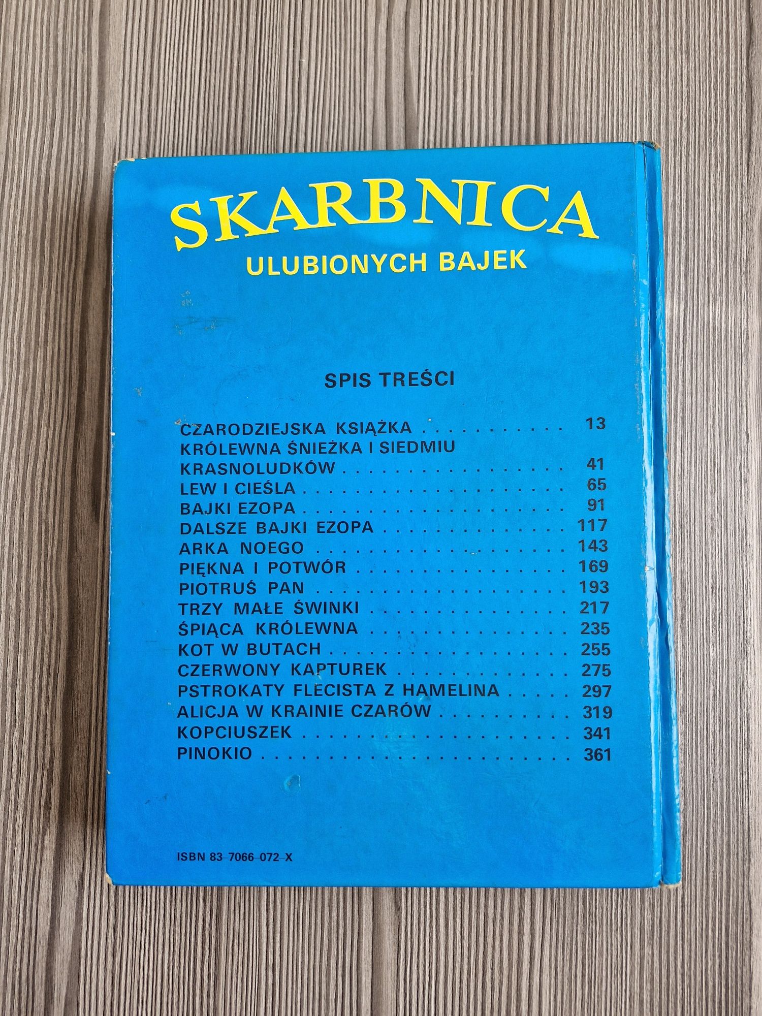 7904. "Skarbnica ulubionych bajek" Praca zbiorowa
