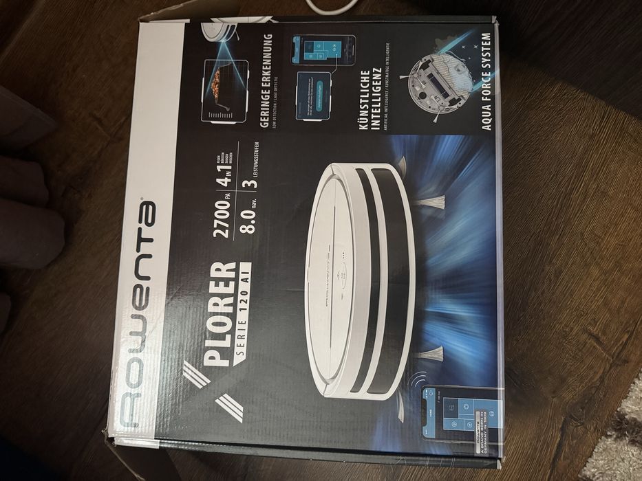 Продаю робот- пилосос