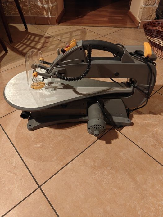 Wyrzynarka stołowa TITAN TTB545SSW 240W