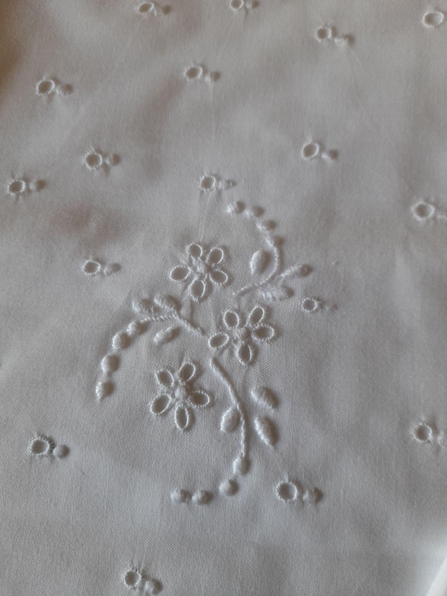 Lençois de linho bordados á mão novos