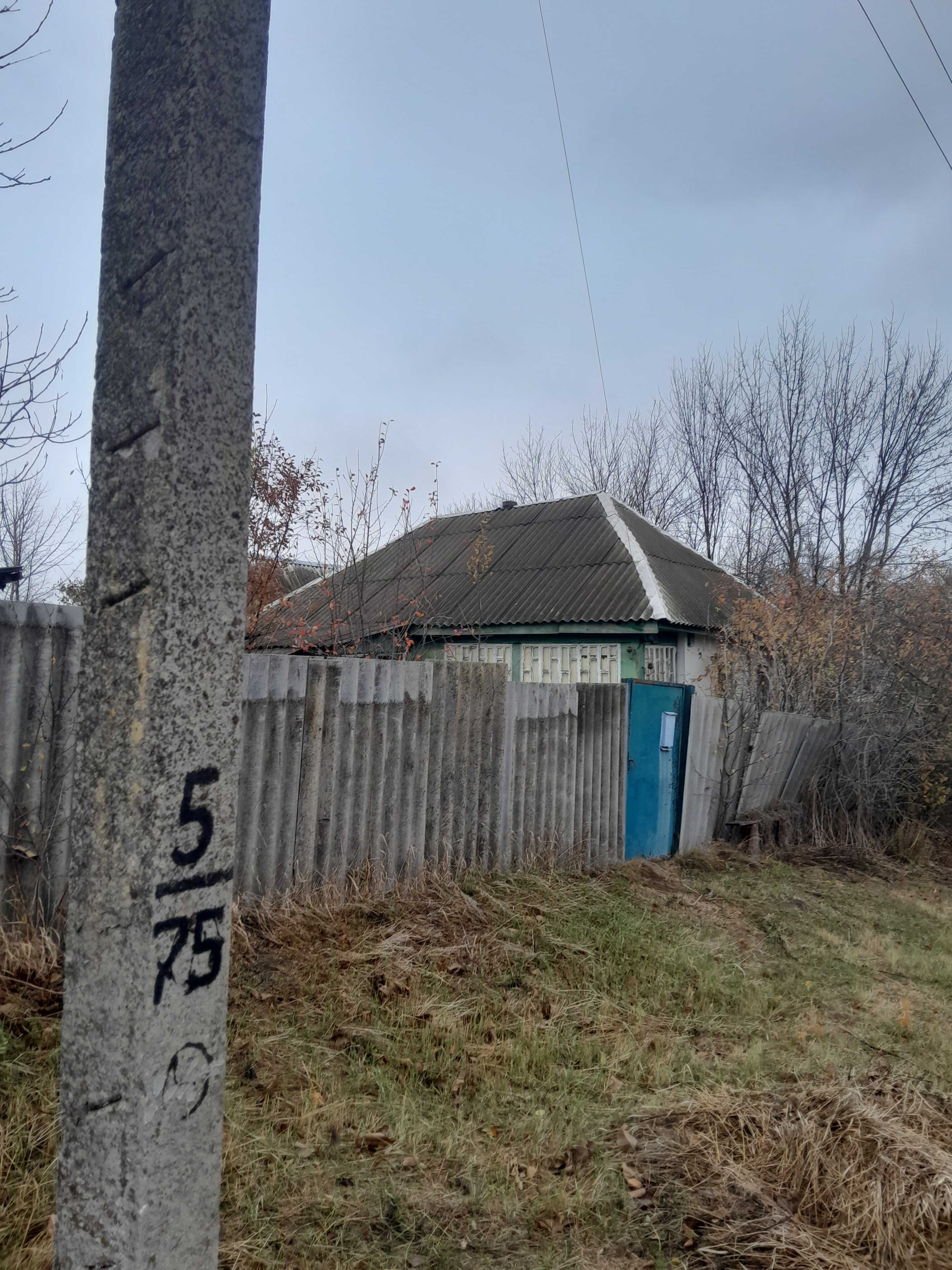 Продам дом старий мерчик