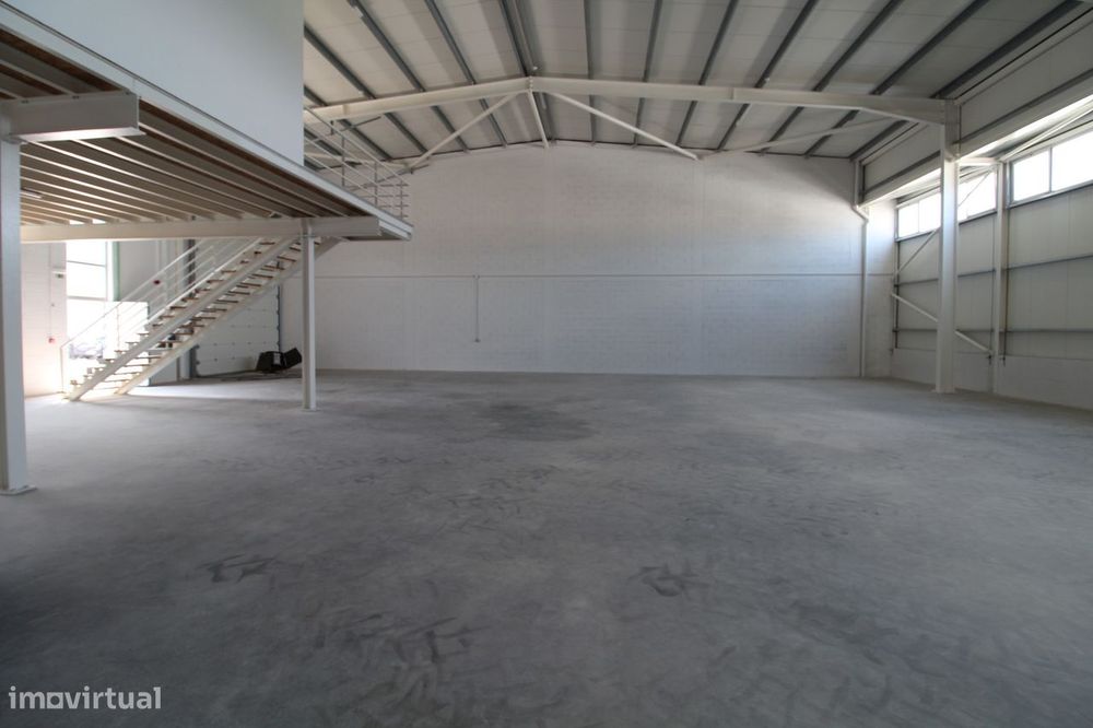 Pavilhão Industrial - Azurém, Guimarães
