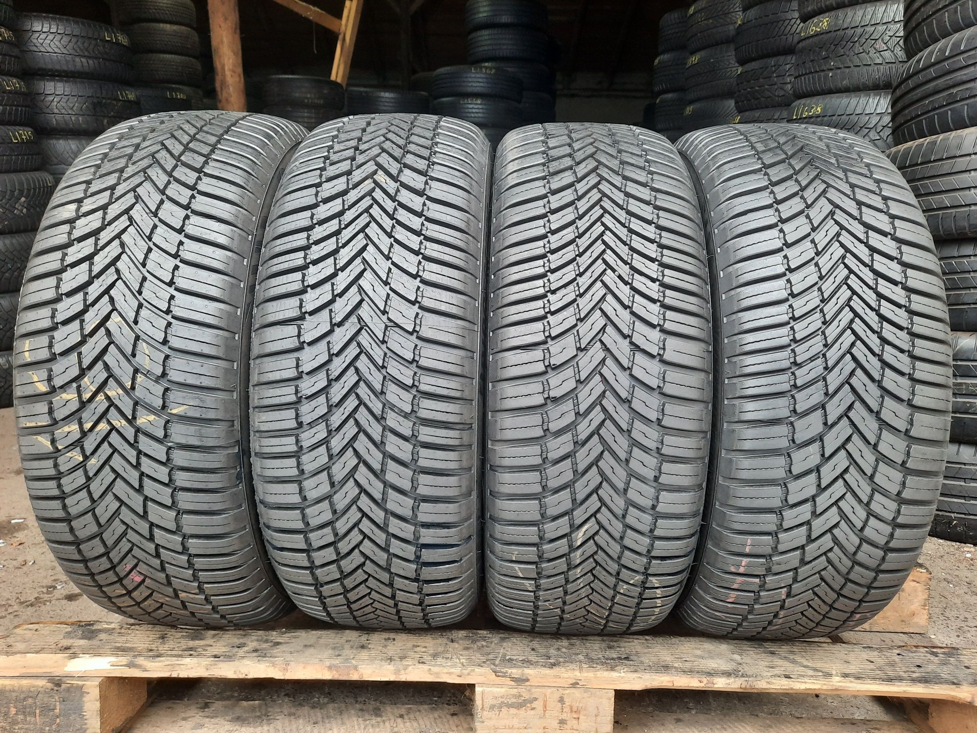 205/55 R16 Bridgestone WeatherControl A005 Evo 4шт. 99% 2021