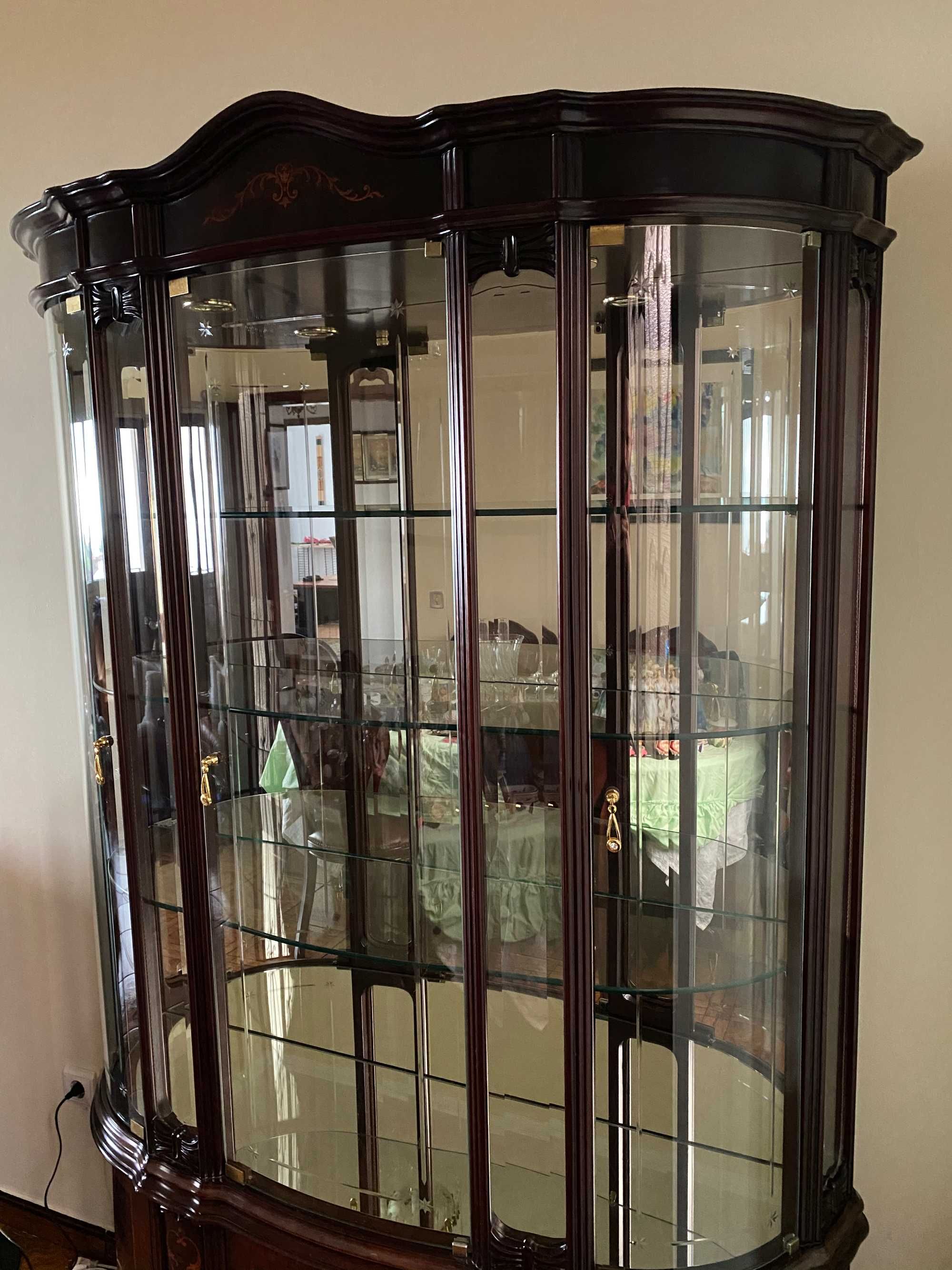 Vitrine wood and glass