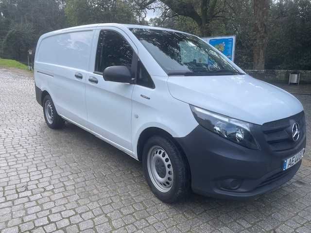 Mercedes eVito Furgão Standard 111