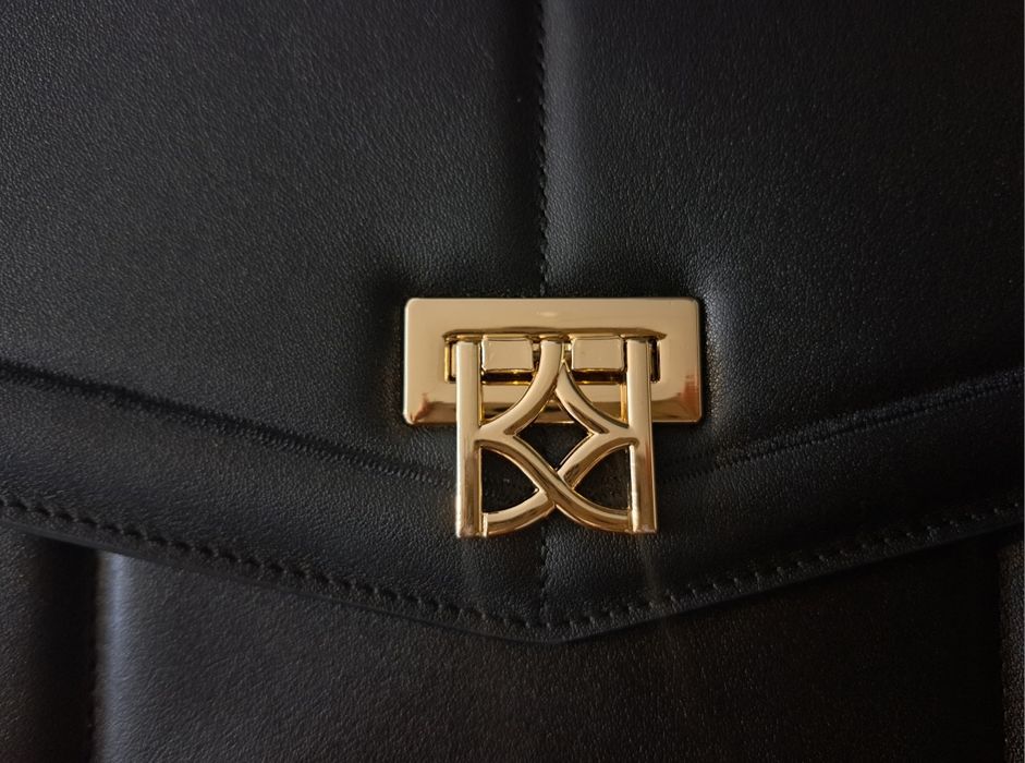 Elegancka torebka na łańcuszku Kazar