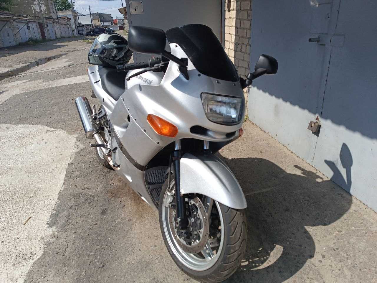 kawasaki ZZR 400 після реставрації