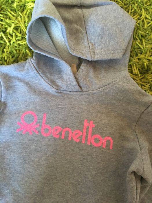 Benetton Szara bluza kangurka rozm. M 130 cm