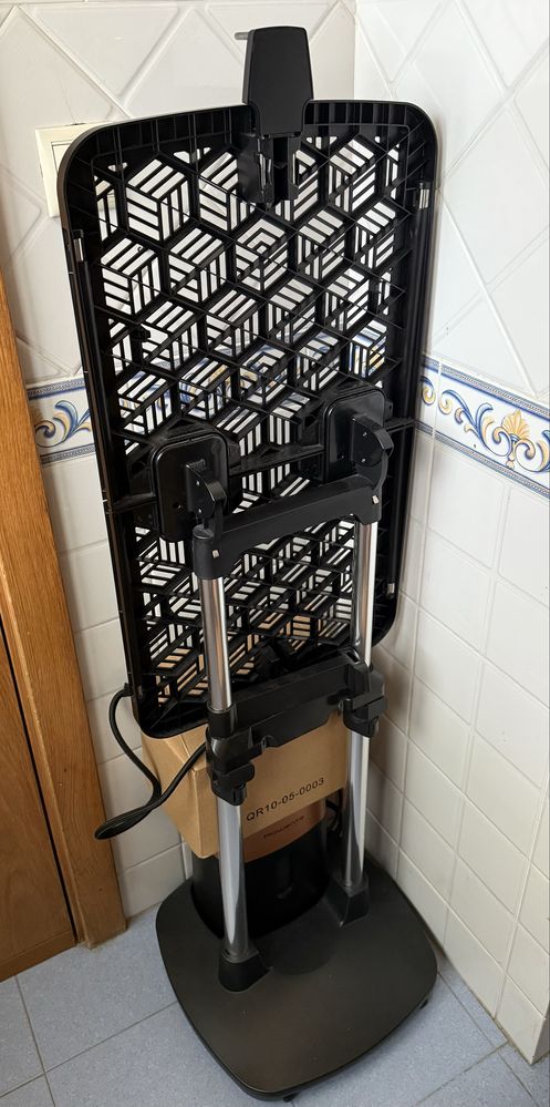 Ferro Rowenta Sistema de Engomar Vertical