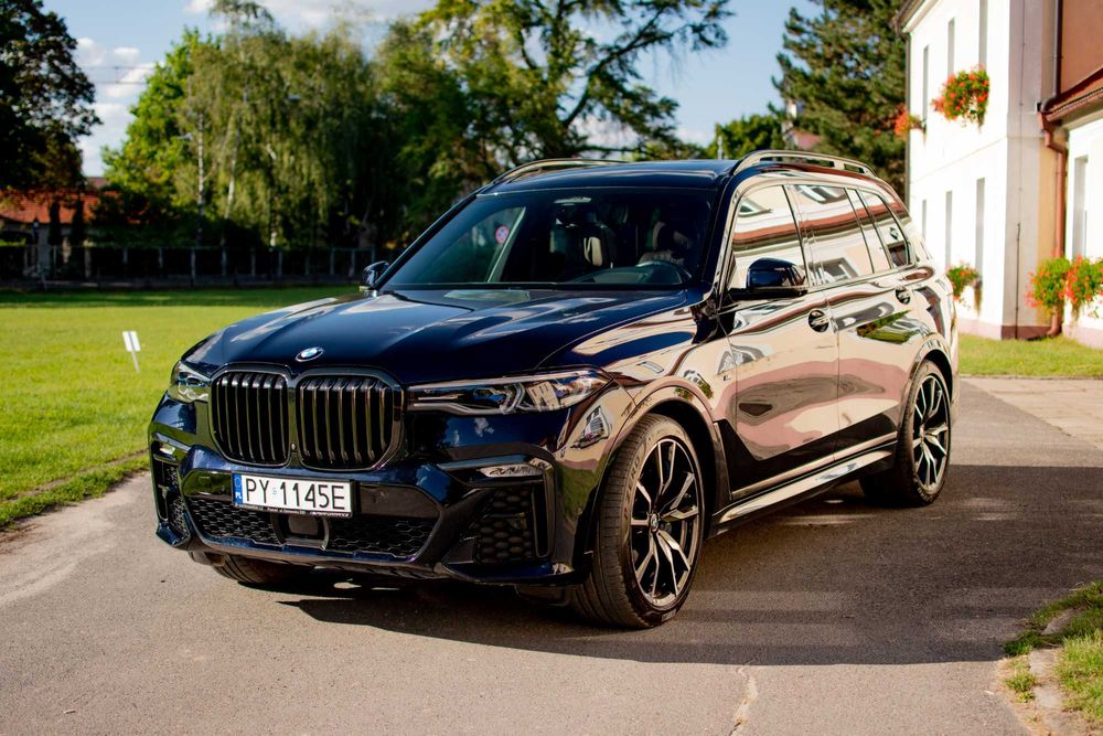 Transport VIP z kierowcą - BMW X7 - Auto na ślub- Przewozy VIP-Wynajem