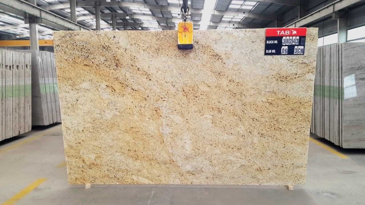 Granit Colonial Gold poler Blaty Parapety Schody