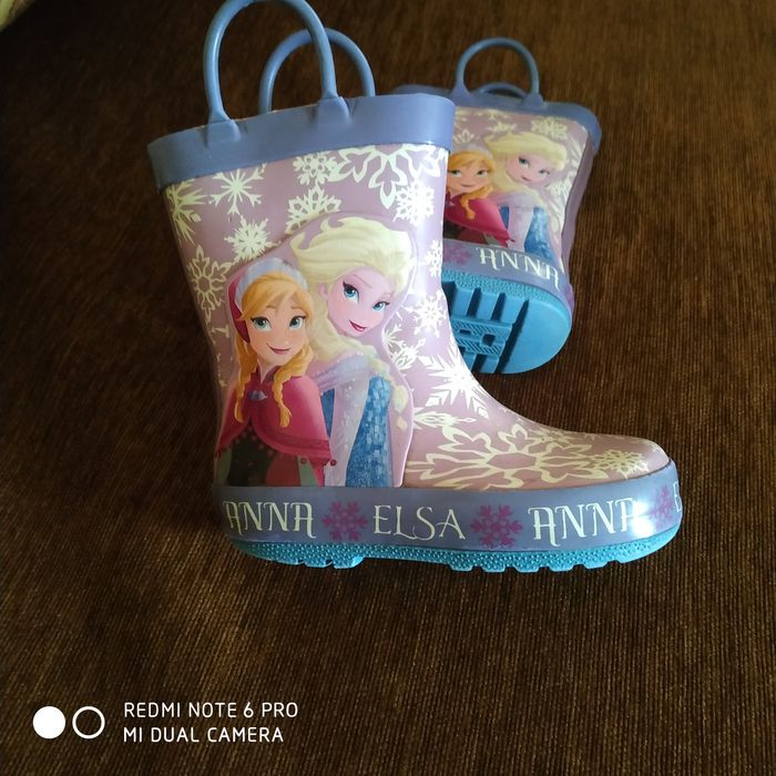 Детские резиновые сапожки