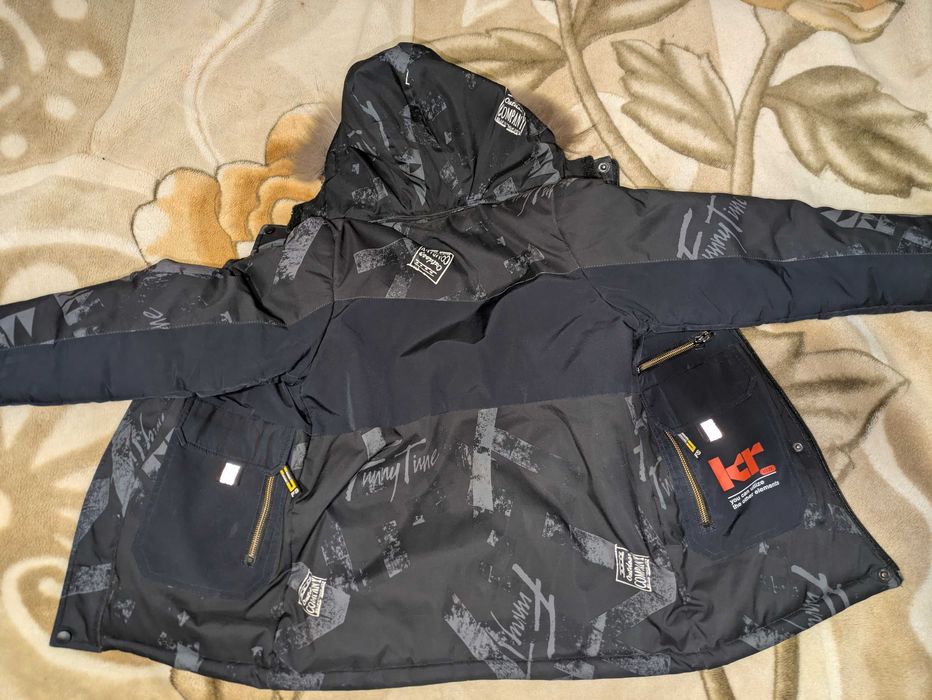 Куртка зимова дитяча на 134-140см