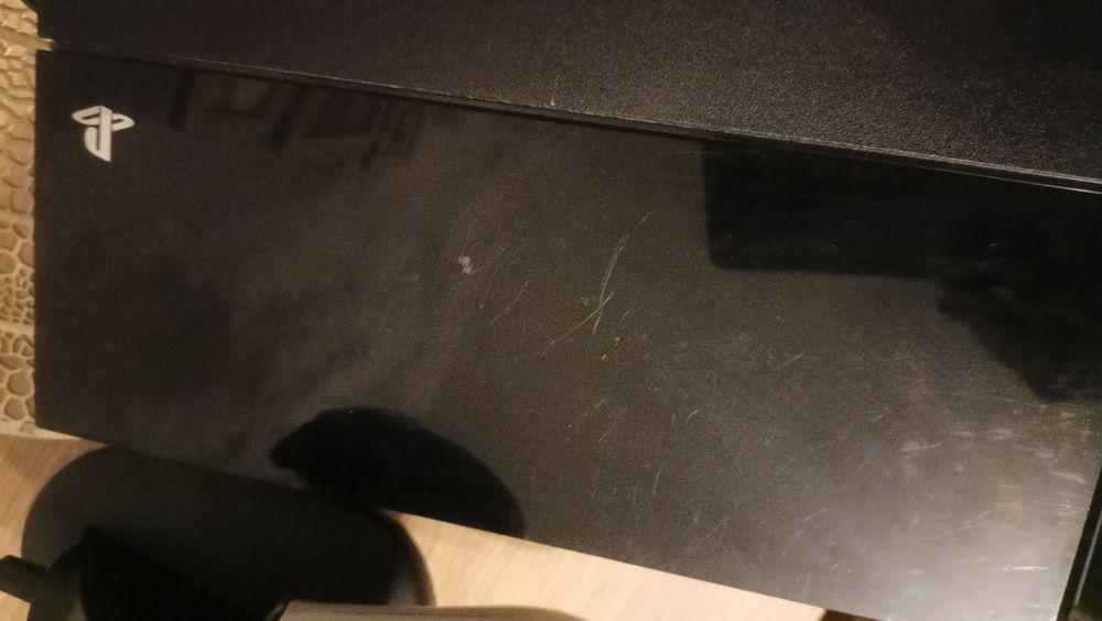 PlayStation 4 z dodatkami