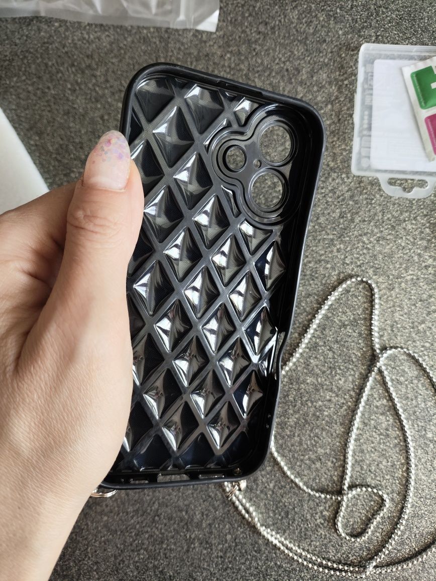 Etui do iPhone 16