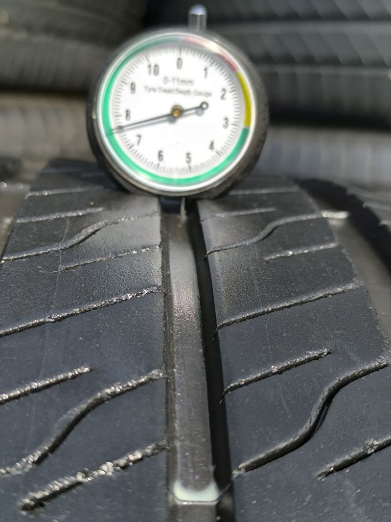 *Opony Goodyear efficient grip cargo 2 235/50/19C  para