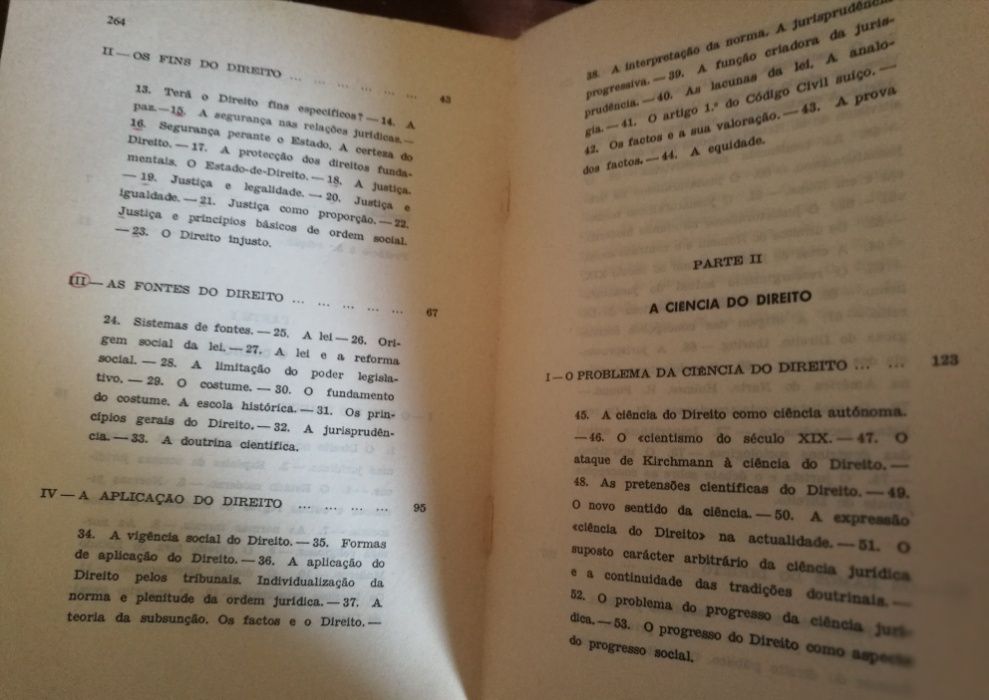 Introdução ao Direito - Angel Latorre