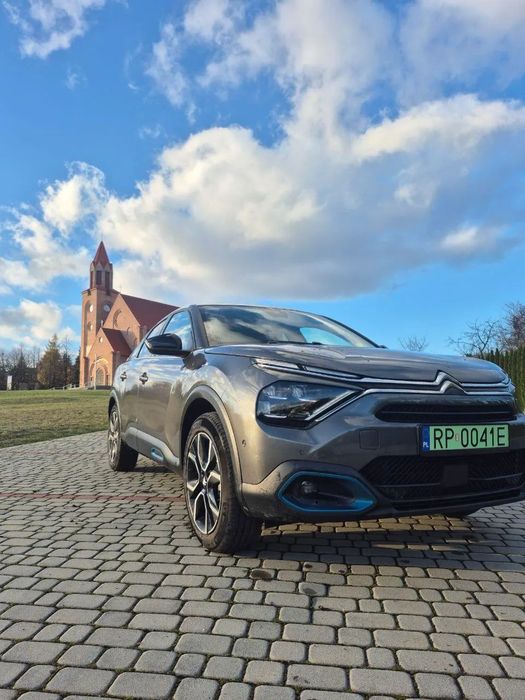 Citroën C4 Citroën e-C4 2024 — komfort przyszłości, który możesz mieć już dziś !!