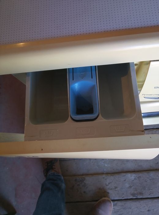 Рабочая стиральная машина