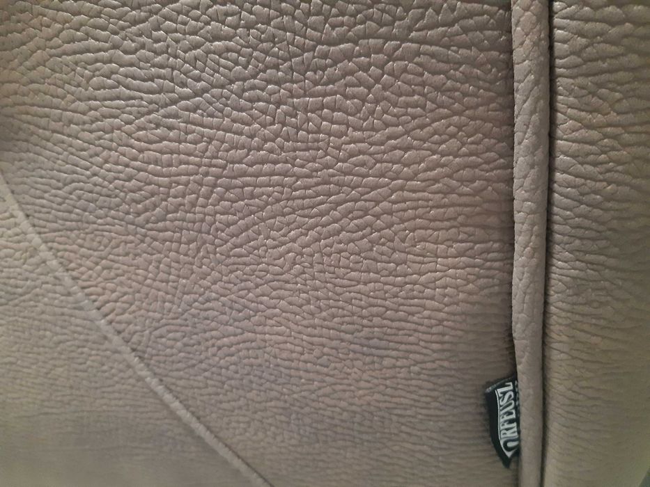 Sprzedam wypoczynek - sofę i dwa fotele cena 3.200 zł do negocjacji