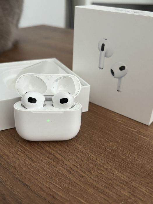Słuchawki AirPods 3 generacji
