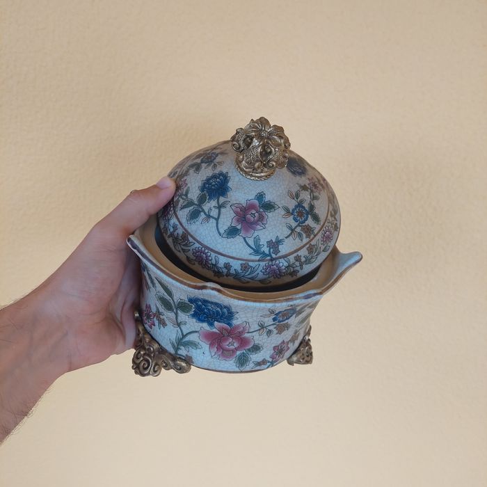 Caixa de porcelana