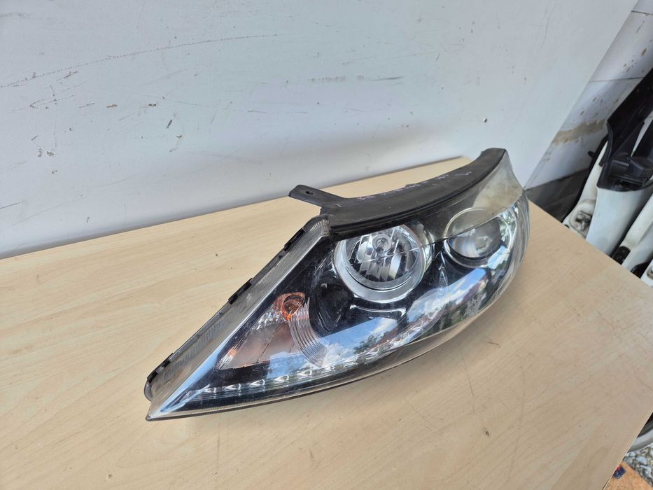 Kia Sportage III lift lampa przednia lewa przód led.