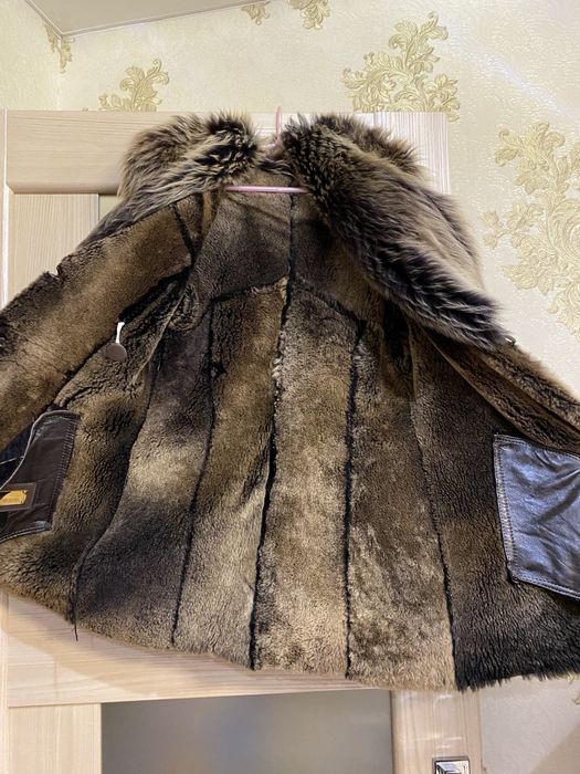 Натуральная дубленка в отличном состоянии