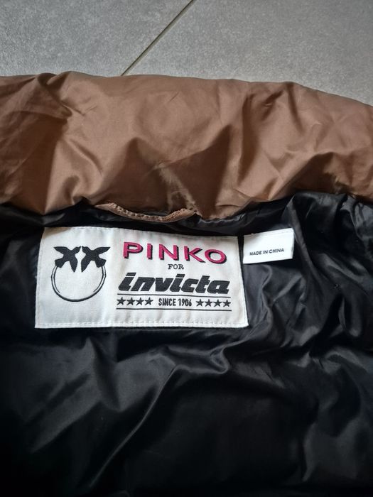 Pinko pikowany damski płaszcz ocieplany z kapturem puchowy